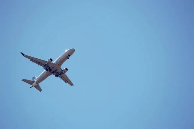 湖南14岁少年扒飞机万米高空惊魂15小时奇迹生还如今的他怎么样了？(图8)