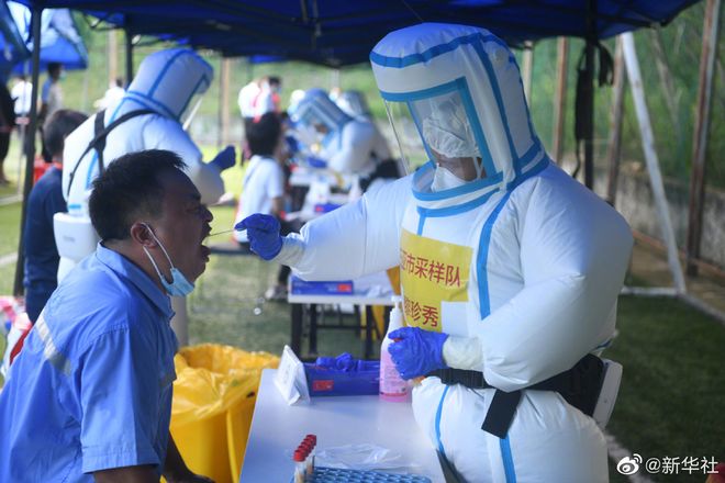 lehu国际乐虎官网我国多地启用可调节内部温度的防护服医护人员户外工作更舒适(图2)