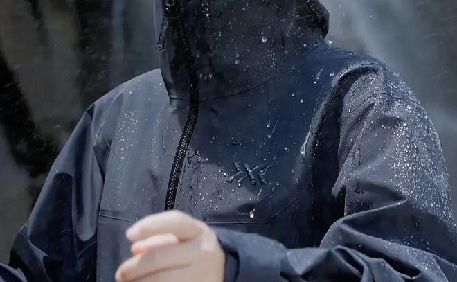 乐虎国际股份有限公司“滑帅不滑快”是新雪季的正确打开方式(图2)