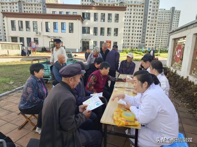 劳店镇中心卫生院开展糖尿病重点核心信息知识咨询活动(图2)