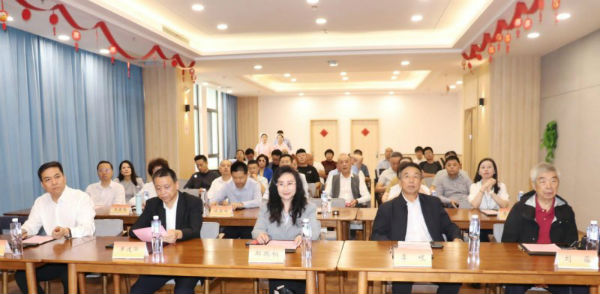 健康养老促进工程科技健康综合体落户苏州华馨护理院首届科技养老发展论坛在苏州举行(图1)