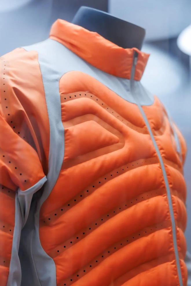 乐虎国际股份有限公司进博会观察：耐克的四款“黑科技”装备(图7)