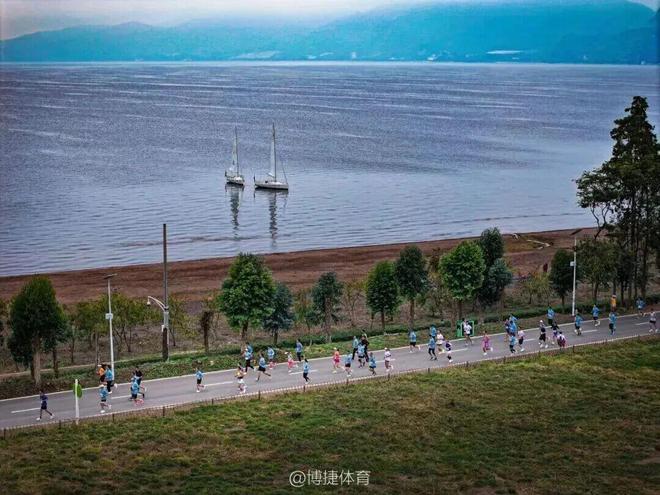 观赛守礼奔跑有礼2025云南白药玉溪抚仙湖半程马拉松参赛倡议(图3)